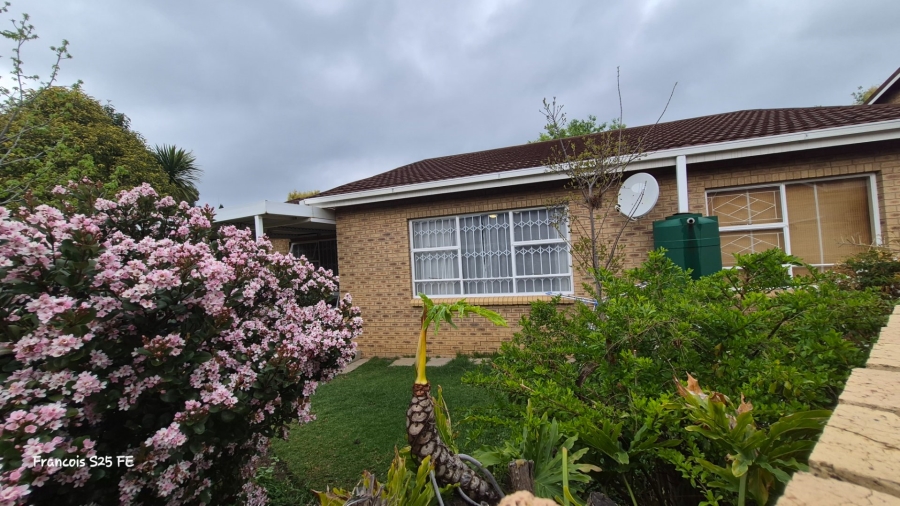3 Bedroom Property for Sale in Waverley Free State